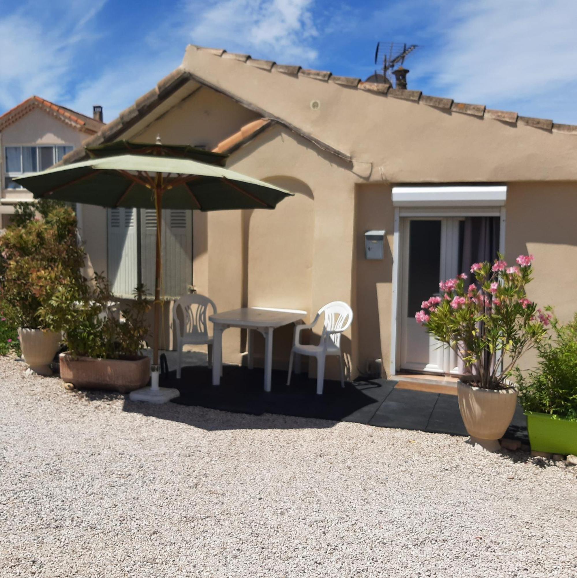 Appartement Meuble Bord De Mer Fos Sur Mer Fos-sur-Mer Exterior foto
